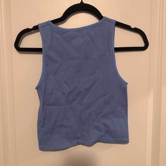 ✨Free with purchase of $30 or more✨ Basic Ultra Crop Seamless High Neck Tank - Picture 6 of 6